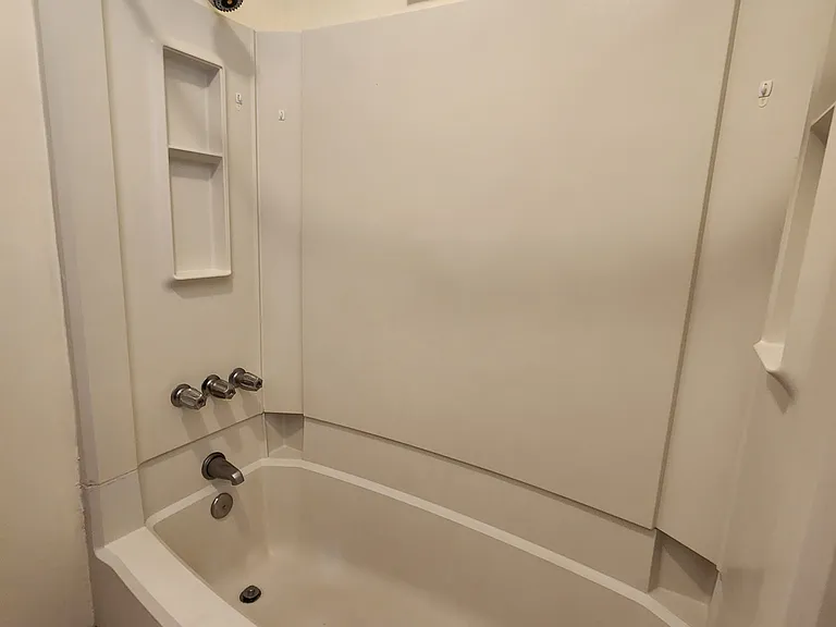 4080 Sherman Oaks Ave — Photo 23
