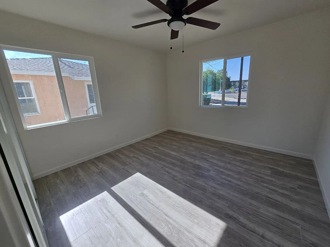 3 bed, 2.5 bath, 1400 sqft, $3,900 — Photo 4