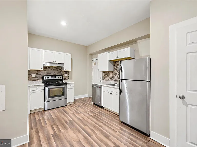 2200 Coral St #1 — Photo 6