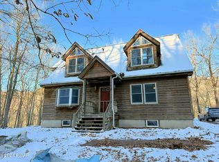 599 Masthope Plank Rd, Lackawaxen, PA 18435