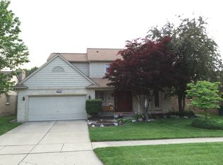 46891 Fox Run Dr, Macomb, MI 48044