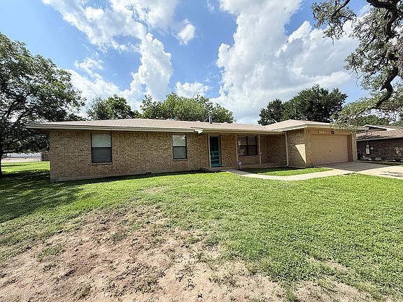 3rd image of 404 Mack Hollimon Dr