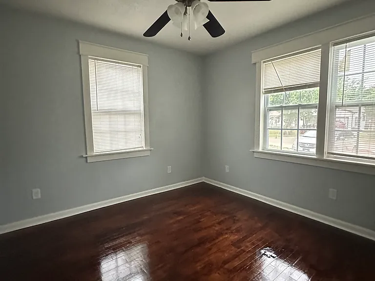 1810 S Saint Francis Ave — Photo 3