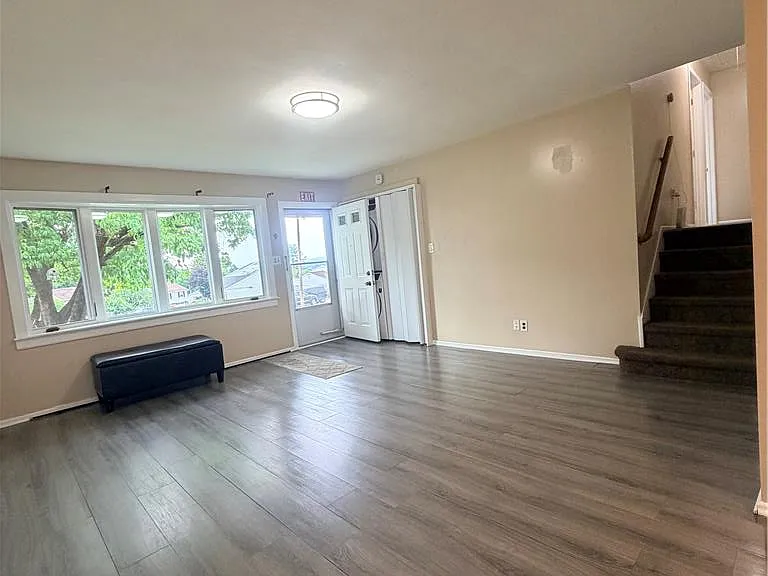 2521 S Lumber St — Photo 3