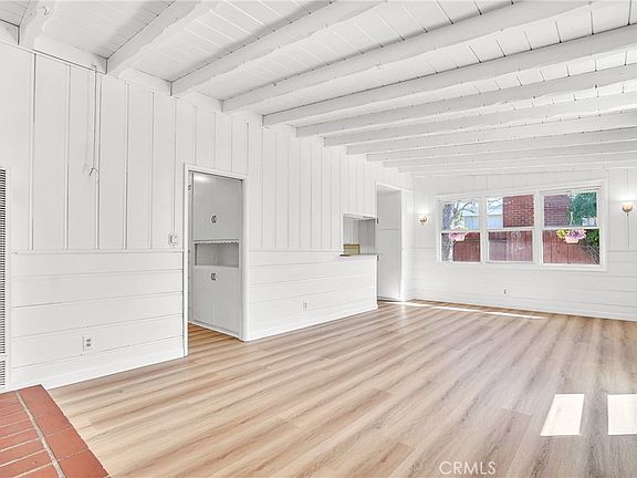 5th image of 3712 N Weston Pl #2