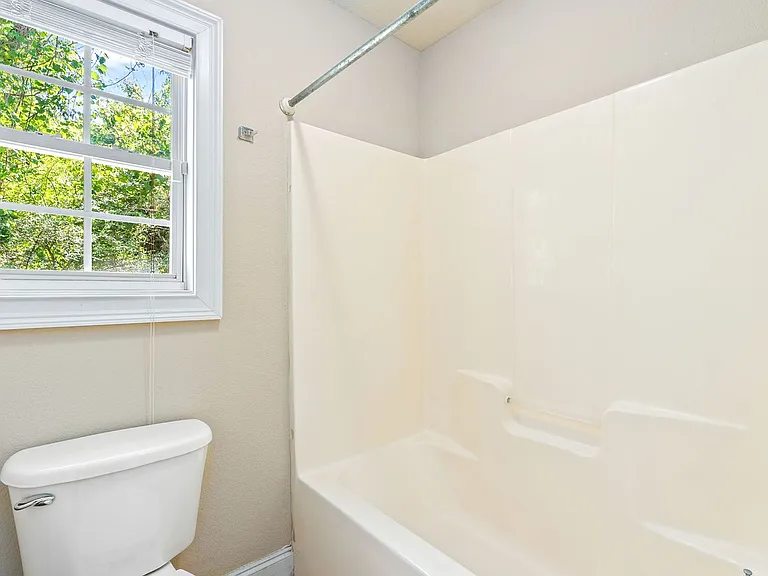 807 W Longleaf Dr #15 — Photo 16