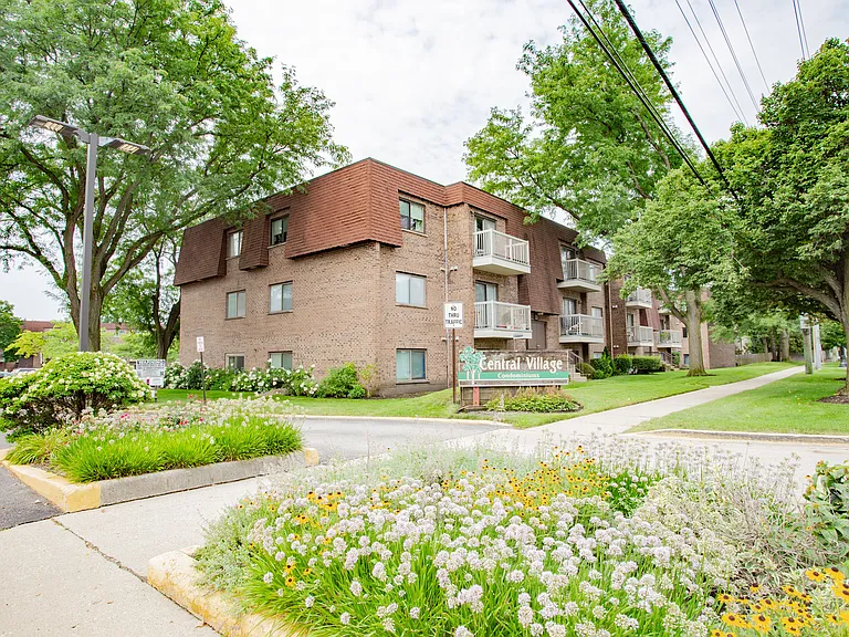701 W Central Rd #B4 — Photo 2
