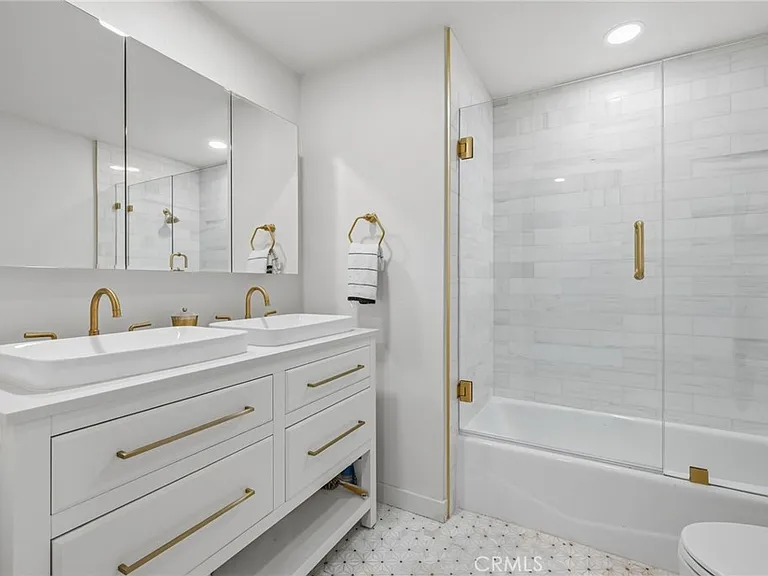 6206 Hesperia Ave — Photo 10