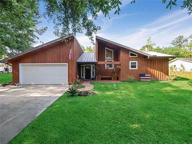 1st image of 21404 Casril Dr
