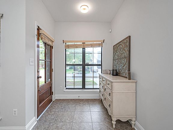 3rd image of 5209 Sterling Glen Dr