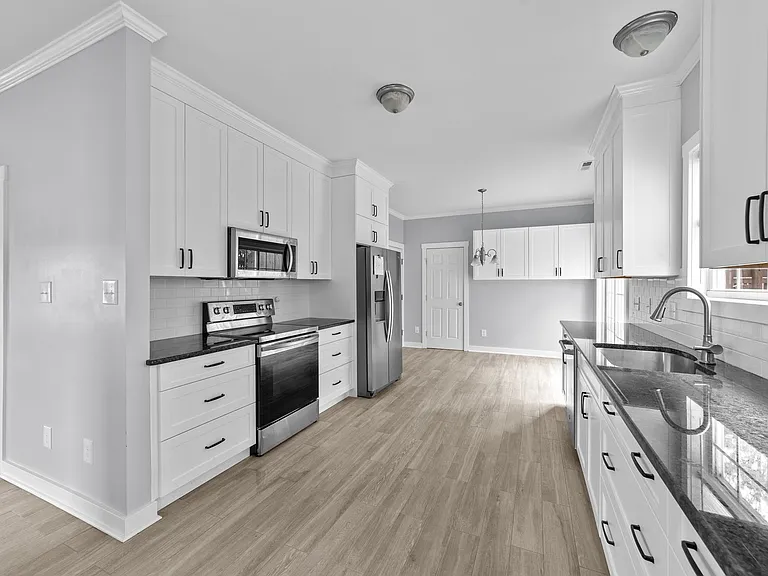 4221 Bay Rum Ln — Photo 9