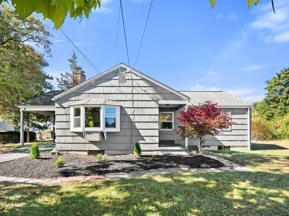 229 Southwest Avenue, Windsor Locks, CT 06096