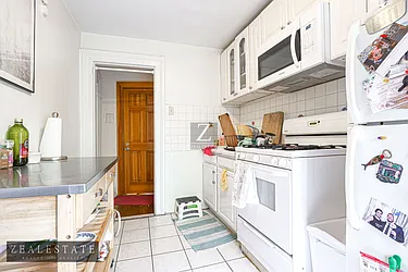 Rented by ZealEstate Group Inc