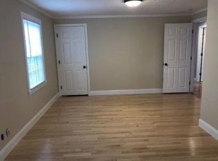142 Washington Ave #1, Newton, MA 02465