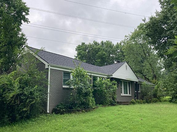 3rd image of 219 Emery Dr