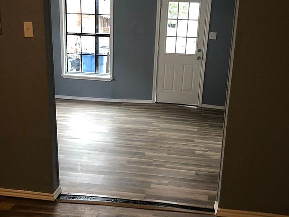 3rd image of 354 Obregon St