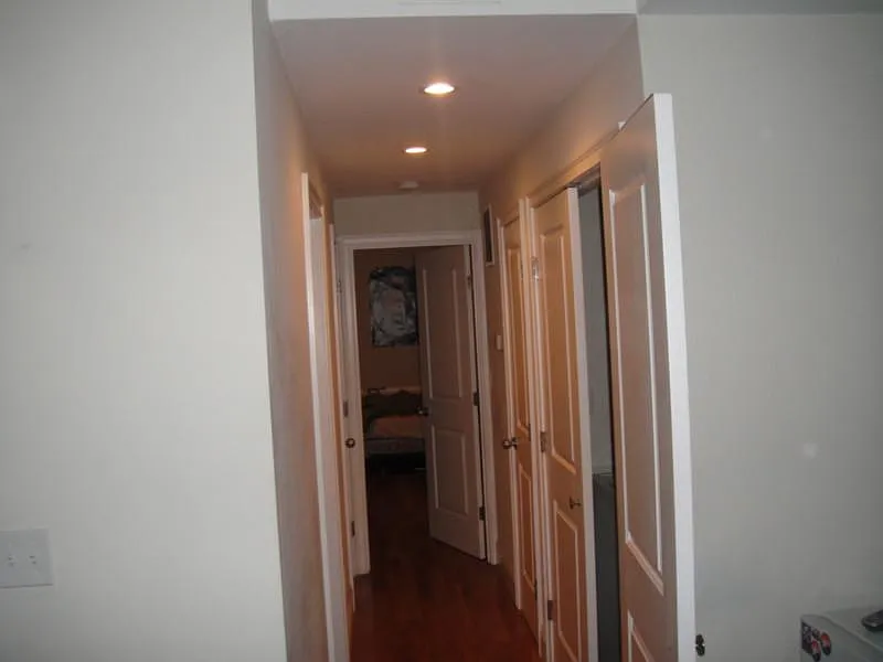 3 bed, 999 sqft, $4,800 — Photo 2