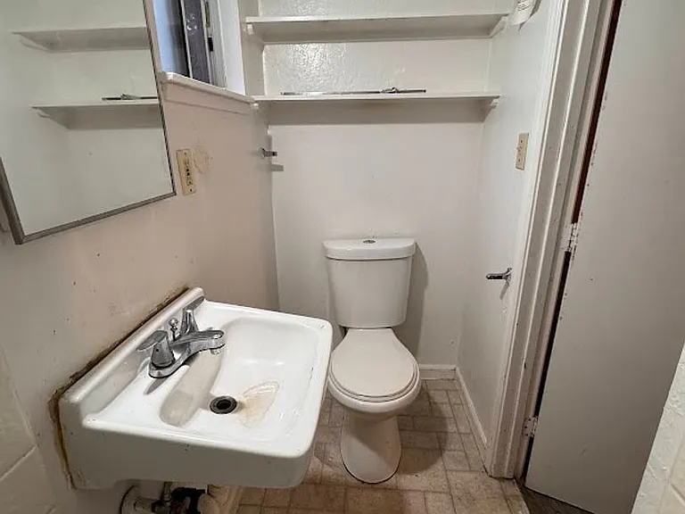 8489 Trout Ave #6 — Photo 11