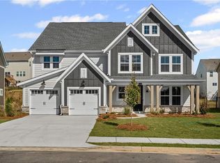 146 Kerr Dr, Hoschton, GA 30548