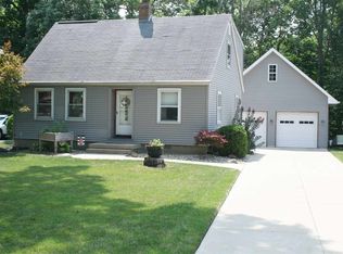 2124 Fondulac Dr, East Peoria, IL 61611