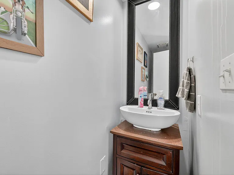 1625 Q St NW #205-1 — Photo 8