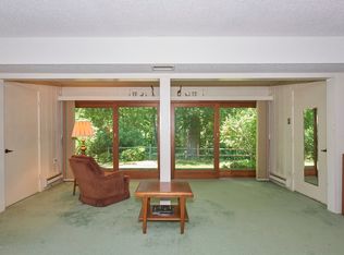 23 Auburn Ct, Red Bank, NJ 07701