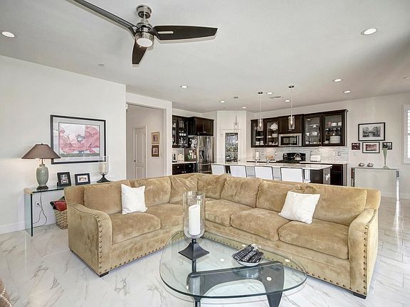 2nd image of 4525 Villa Del Paso Ln