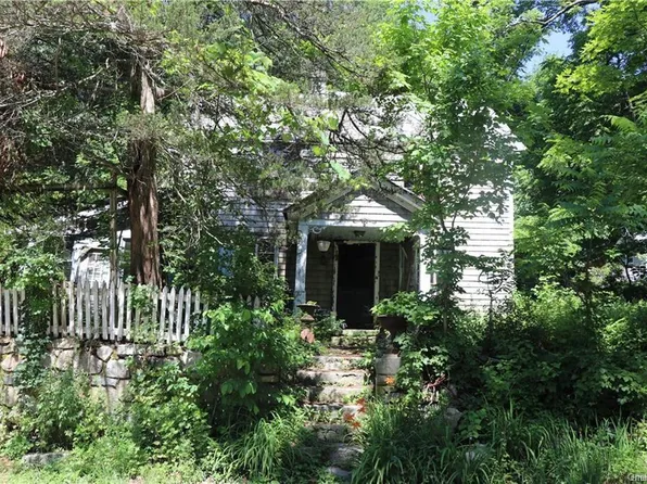 149 Barger St, Putnam Valley, NY 10579