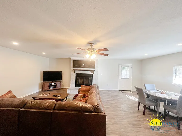 129 Boyce Dr — Photo 4