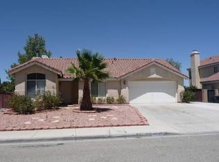 6049 Catalina Ln, Palmdale, CA 93552
