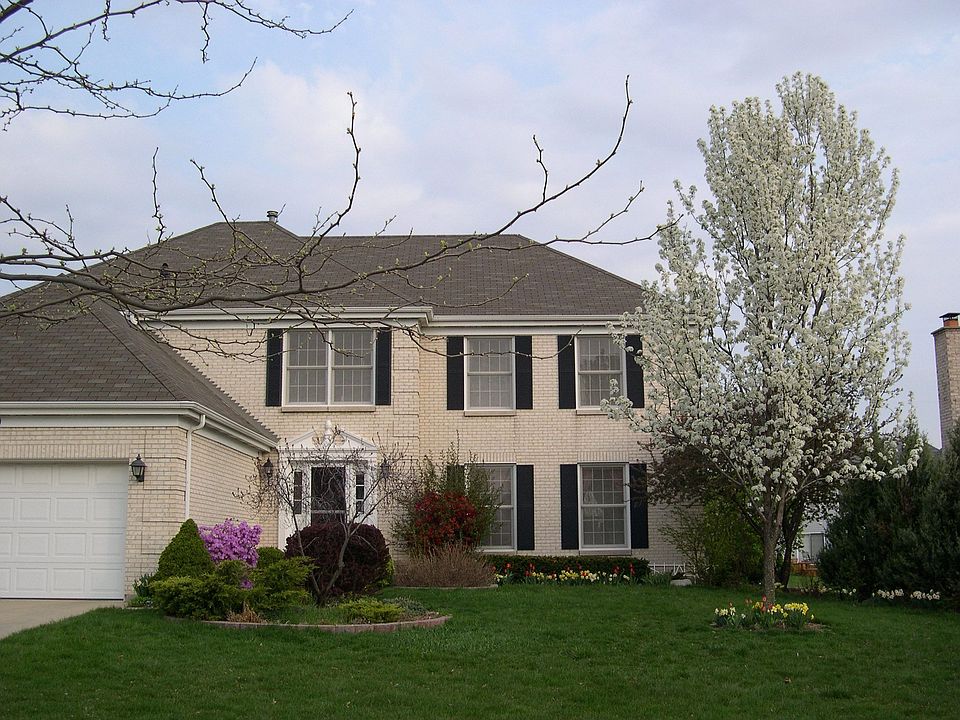 1st image of 1260 Lorraine Pl