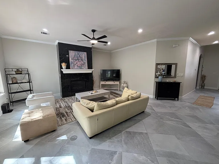 119 April Waters Dr W — Photo 42