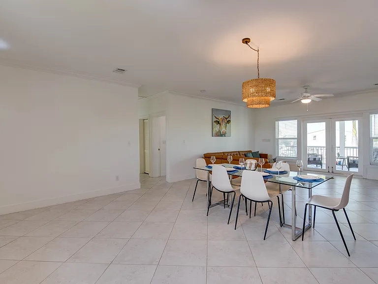 27235 Mariposa Rd — Photo 27