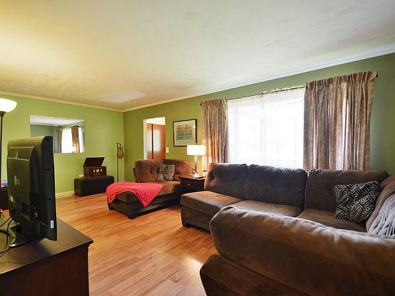 4th image of 2588 Byrneside Dr