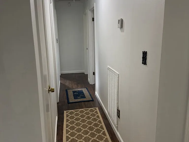 754 N Main St — Photo 9