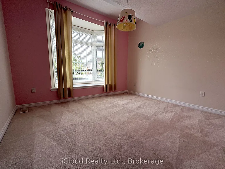 2466 Village Cmn — Photo 26