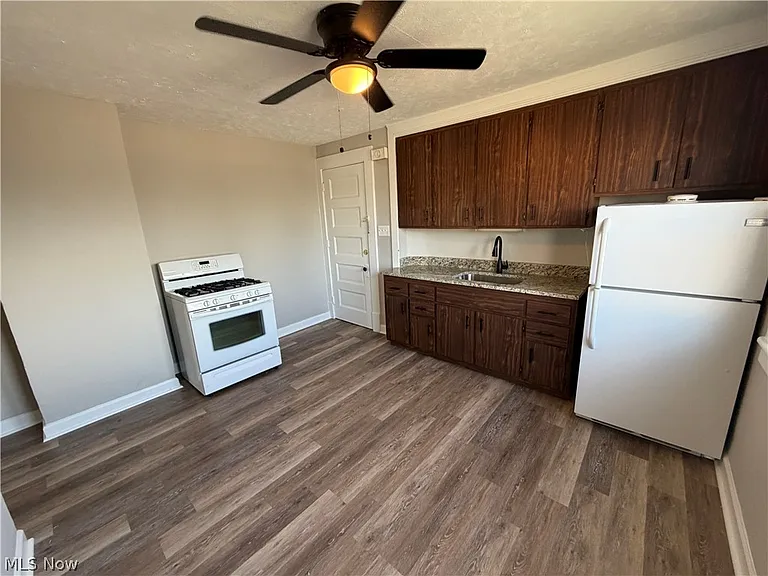 1462 Felton Rd — Photo 4