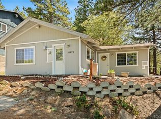 30872 Acorn Ln, Running Springs, CA 92382