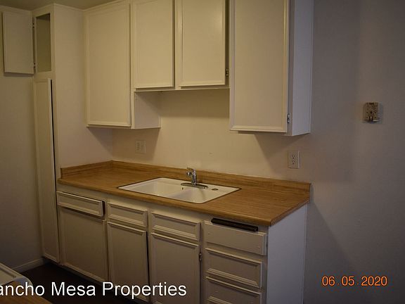 4th image of 3815 Van Dyke Ave #Dyke15-2