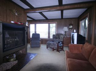 1372 Sugarloaf Lake Rd, Chelsea, MI 48118