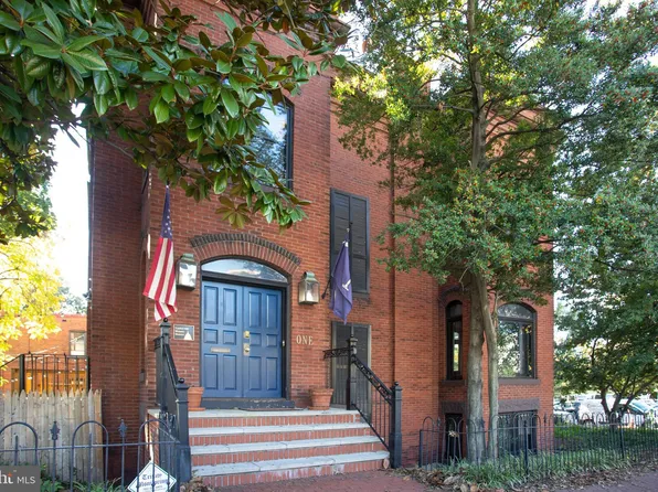 1 D St SE, Washington, DC 20003