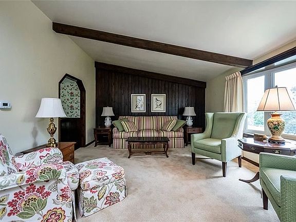 5th image of 405 Sheffield Dr