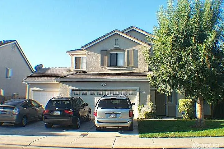 4131 Maddie Cir photo 1