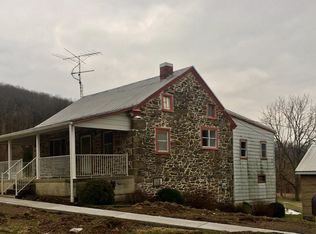 456 Little Roundtop Rd, Kempton, PA 19529