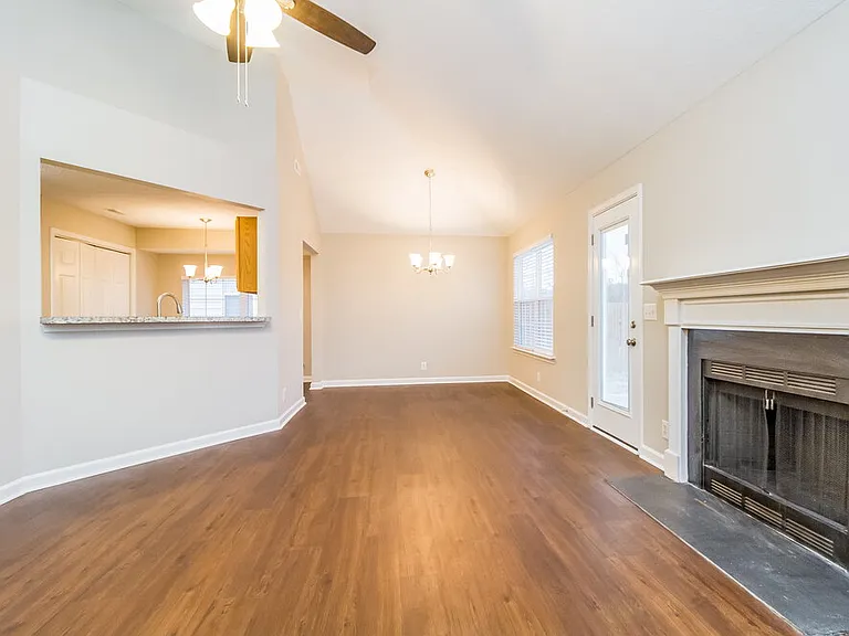 7128 Legacy Dr — Photo 2
