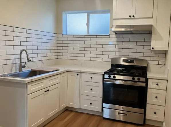 249 E Graham Ave #B, Lake Elsinore, CA 92530
