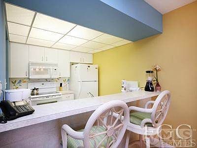 4th image of 1501 Middle Gulf Dr #307F