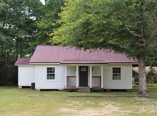 120 Joe Thomas Rd, Lucedale, MS 39452