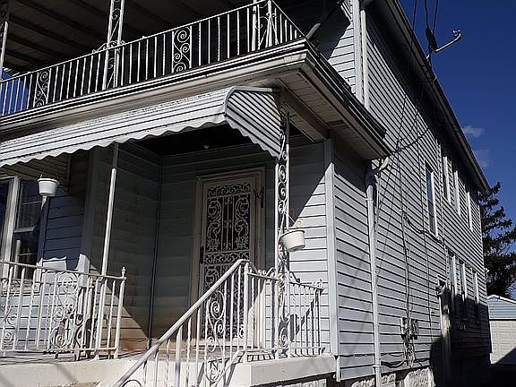 3rd image of 195 Wyoming Ave