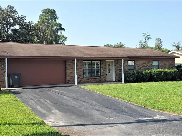 18812 Tracer Dr, Lutz, FL 33549